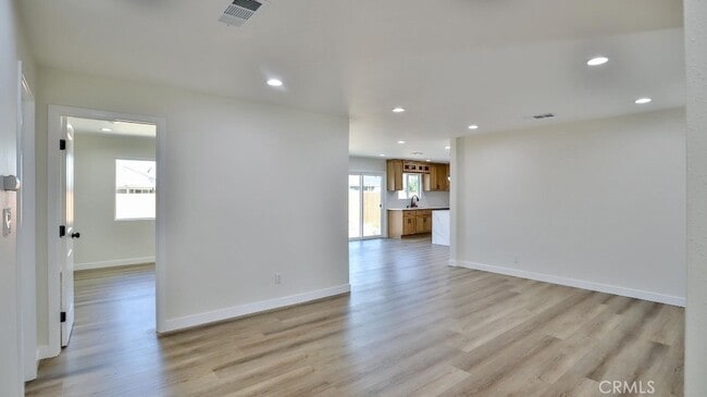 Photo - 247 S Date St E