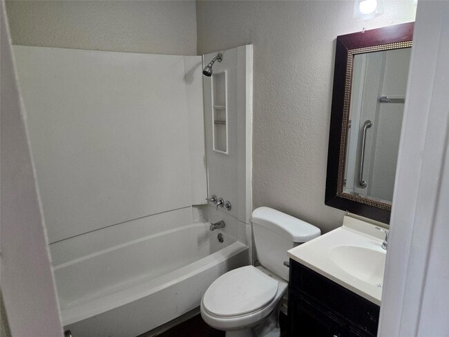 Photo - 10207 Brownie Dr Unit A