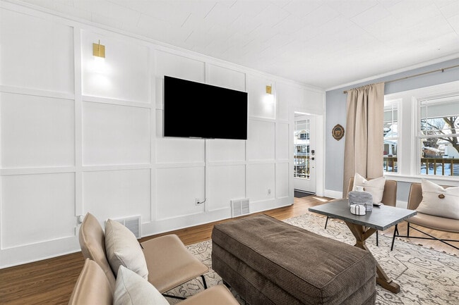 Photo - 419 S Kenwood Ave Unit ID1032327P