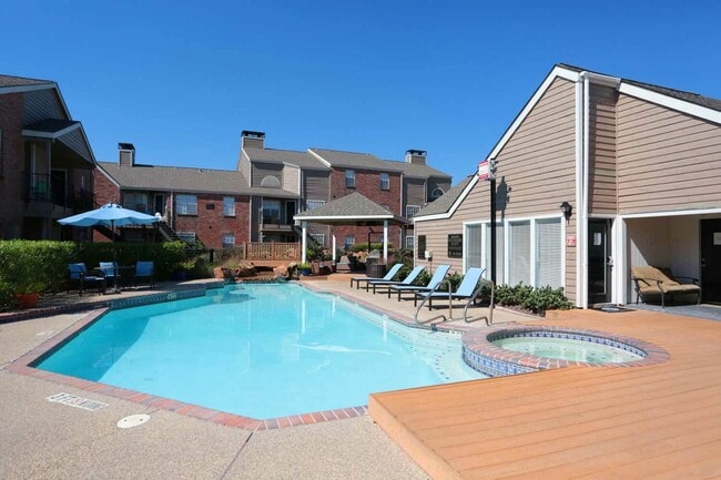 Building Photo - Cobble Creek