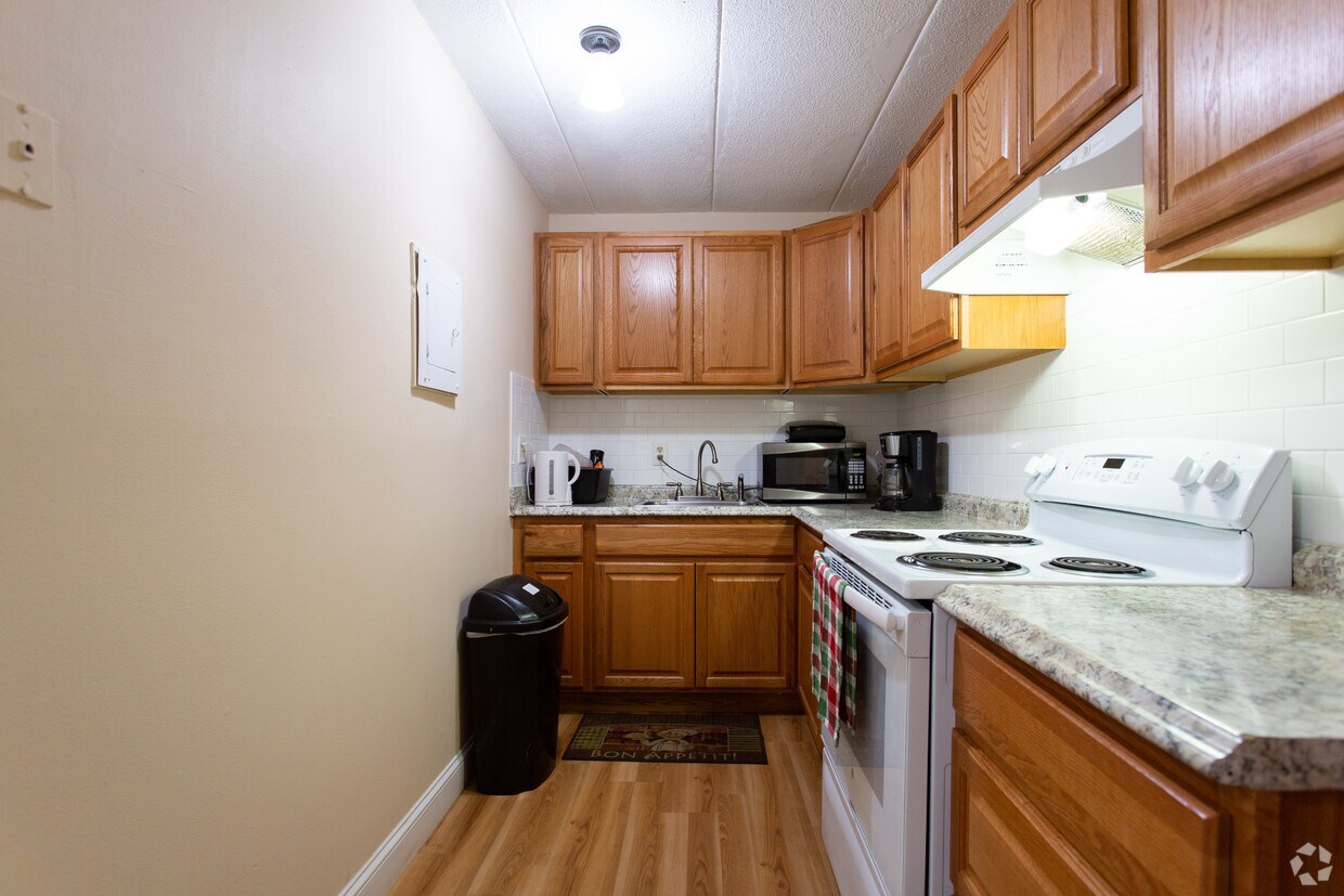 Floor Plan - Studio, non-renovated