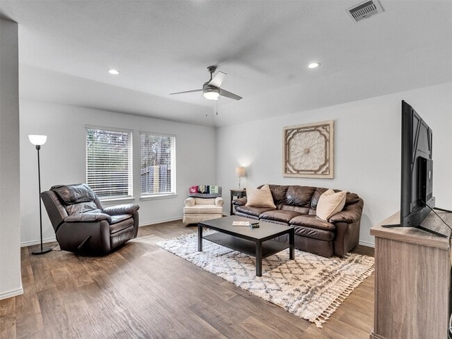 Photo - 2521 Honey Nest Ln