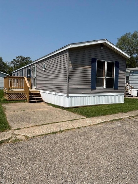 Building Photo - 1524 Crescent Ln Dr