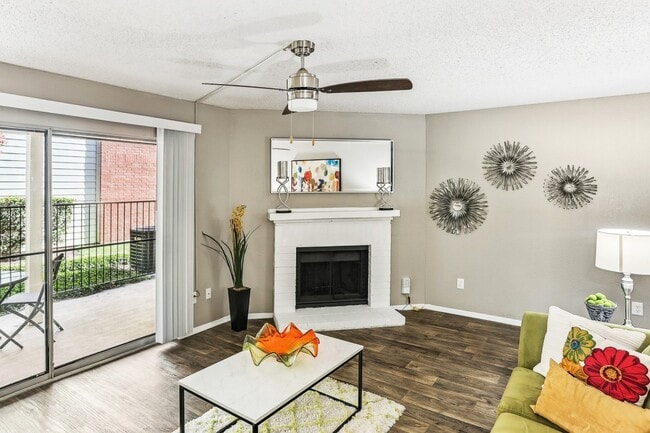 Photo - Hunters Chase