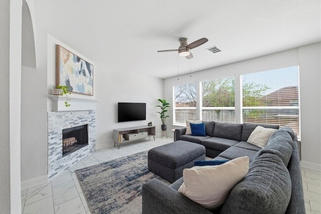 Photo - 4943 Sunset Ridge Dr