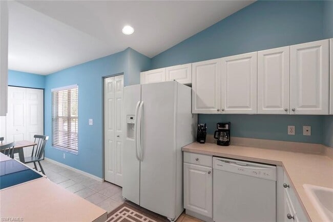 Photo - 4970 Deerfield Way Unit 202