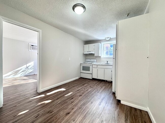 Photo - 50-58 Walnut Street Unit B2 Unit B2