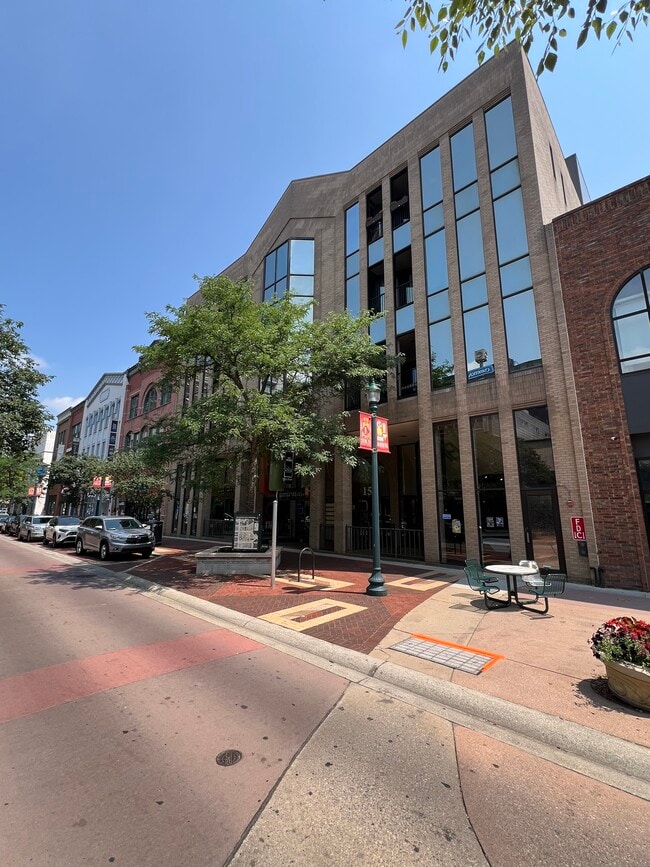 Building Photo - Mall Plaza Lofts