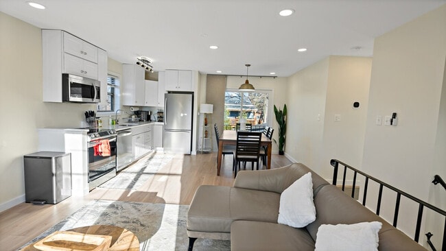Photo - 100 Urey Pl Unit SI ID1395509P