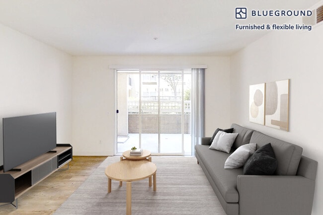 Building Photo - 1257 Lakeside Dr Unit SI FL1-ID10531A