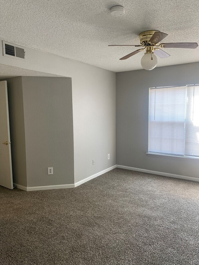 Photo - Sterling Creek Apartments