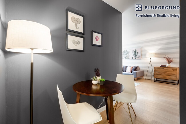 Photo - 180 W 20th St Unit FL5-ID107