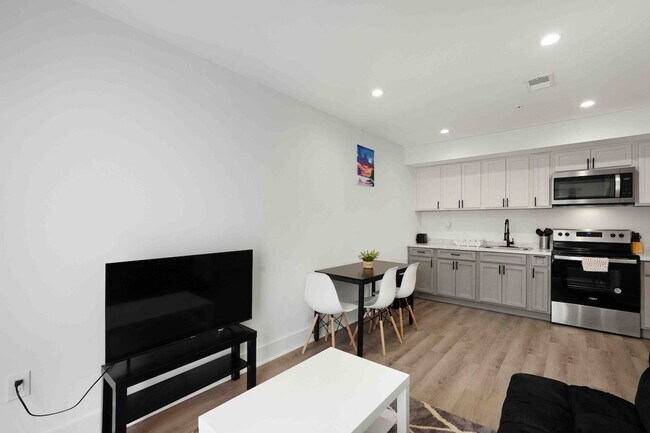 Photo - 1120 Buchanan St NW Unit SI ID1573100P