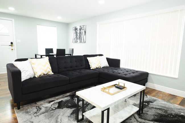 Photo - 3007 E 21st Ave Unit ID1244369P