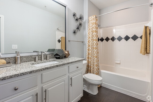 THE DELMAR - PRIMARY BATHROOM - Oaks at Sugarloaf