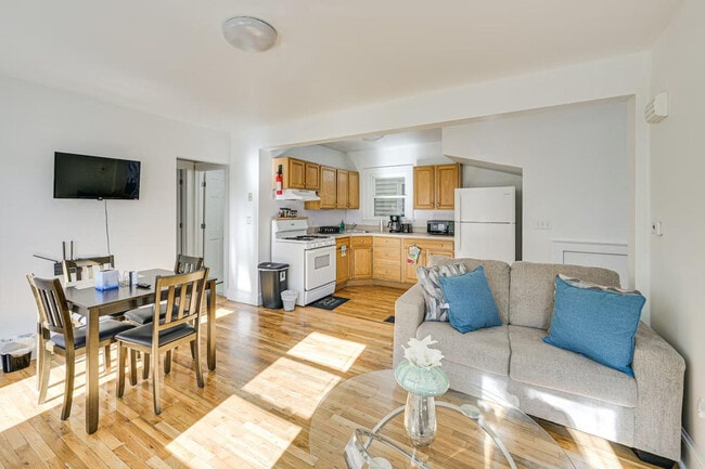 Photo - 139-141 Putnam Avenue-SI ID1385916P Unit SI ID1385916P