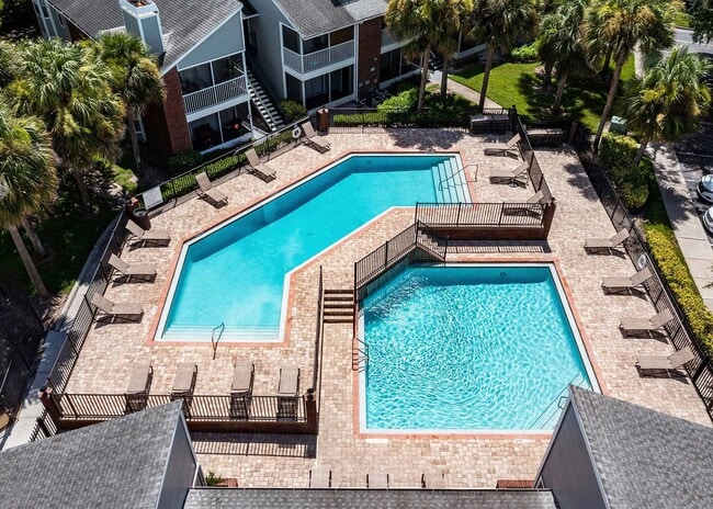 Building Photo - Lotus Landing