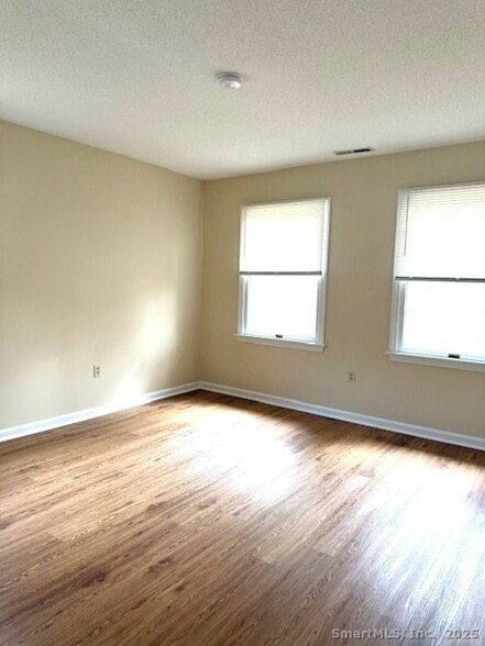 Photo - 25 Old Turnpike Rd Unit Building 25 16