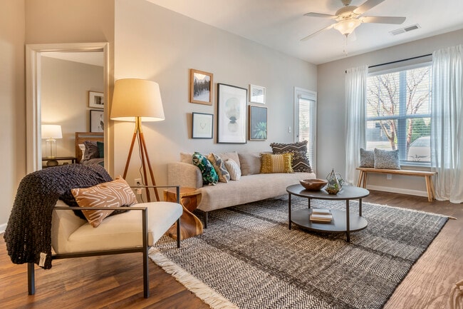 Photo - Galleria Village