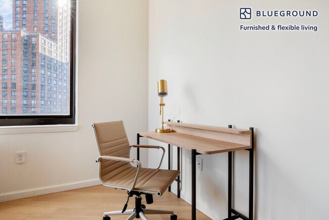 Photo - 1 Union Square South Unit FL14-ID1302