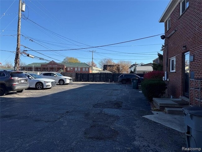 Photo - 1111 Holland St