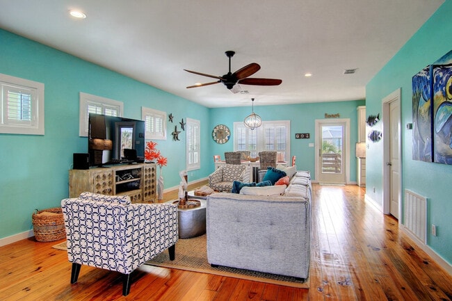 Building Photo - 395 Paradise Pointe Dr Unit SI ID1023245P