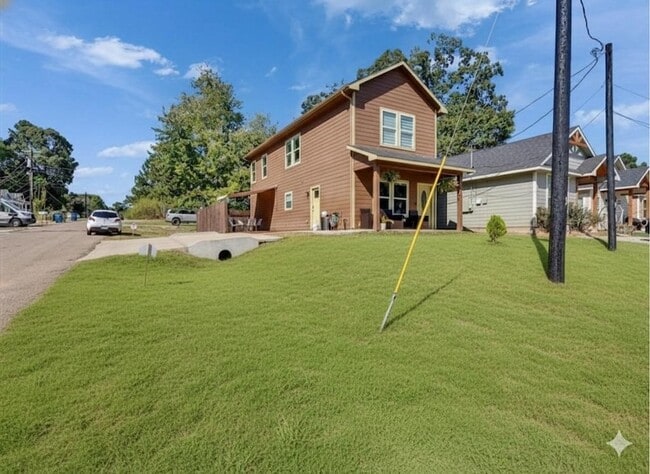 Photo - 16984 W Juneau St