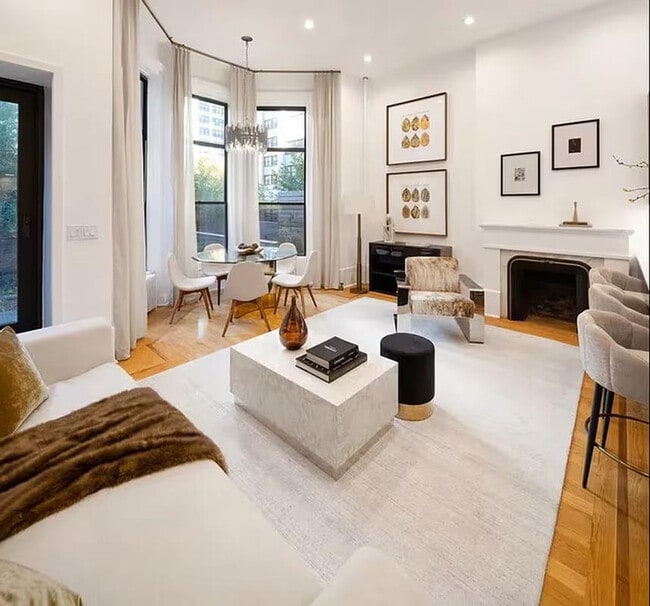 Building Photo - 543 3rd Ave Unit ID1058845P