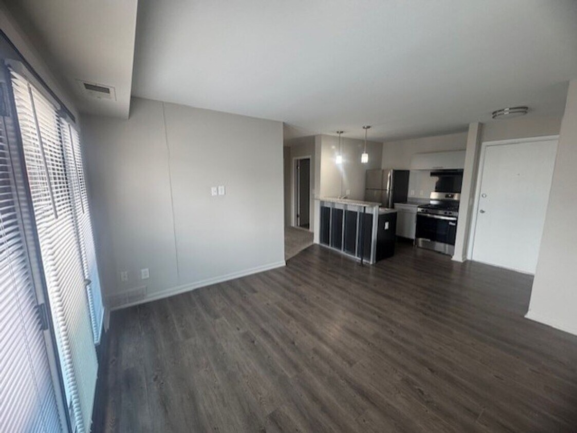 Floor Plan - Center Street Place - Deluxe Studio w/ Juliet B...