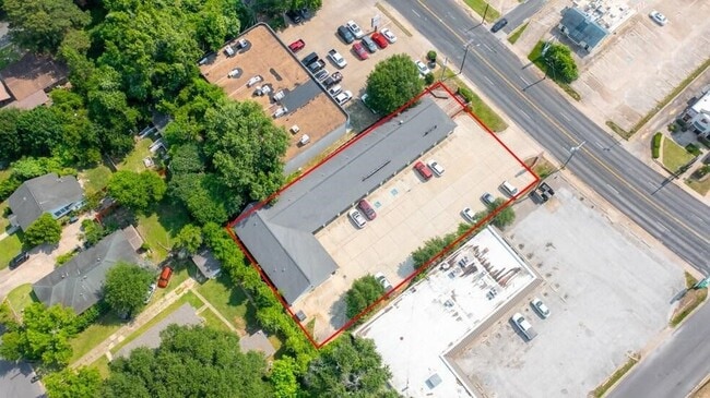 Photo - 2100 Sam Houston Ave