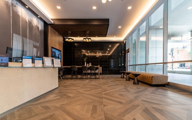 Photo - State and Grand