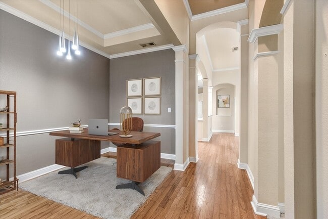 Photo - 8013 Springmoss Dr