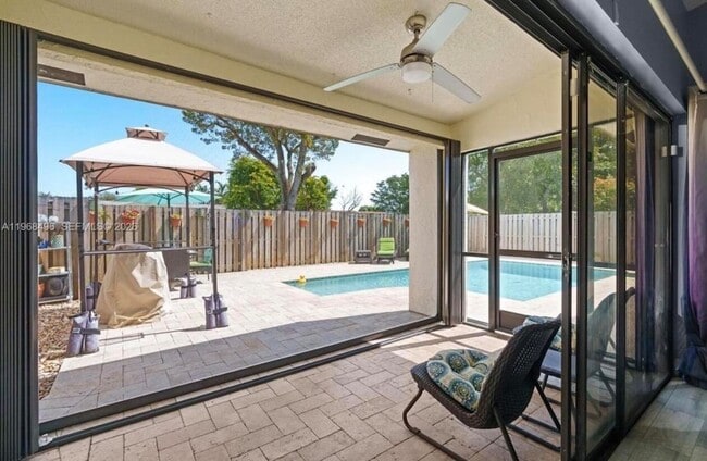 Photo - 2900 NW 69th Ct