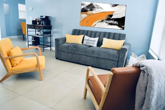 Photo - 4211 NE 13th Ave Unit ID1332459P