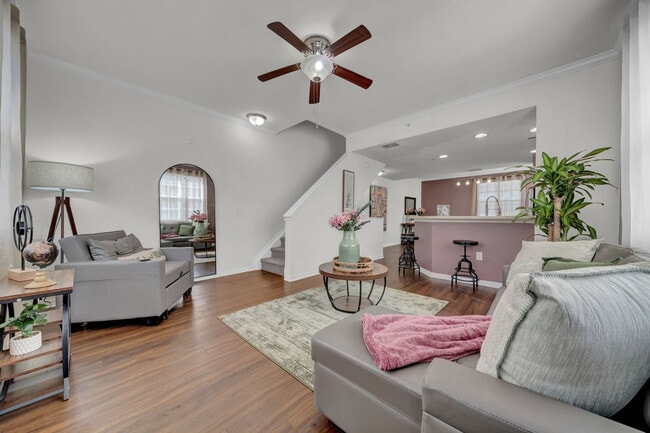 Building Photo - 10056 Montague St Unit SI FL1-ID1475276P