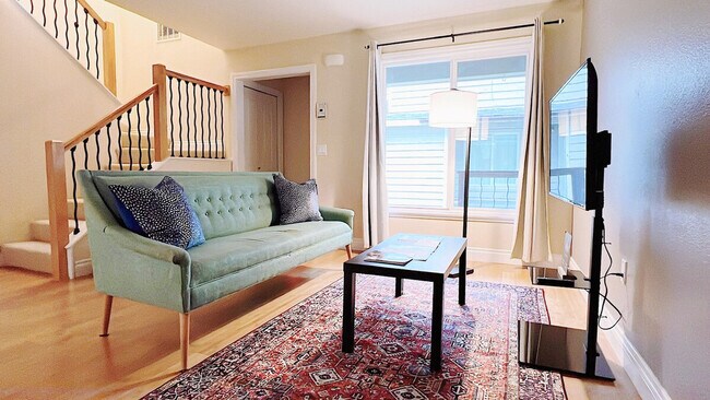 Building Photo - 237 W 13th Ave Unit ID1284540P