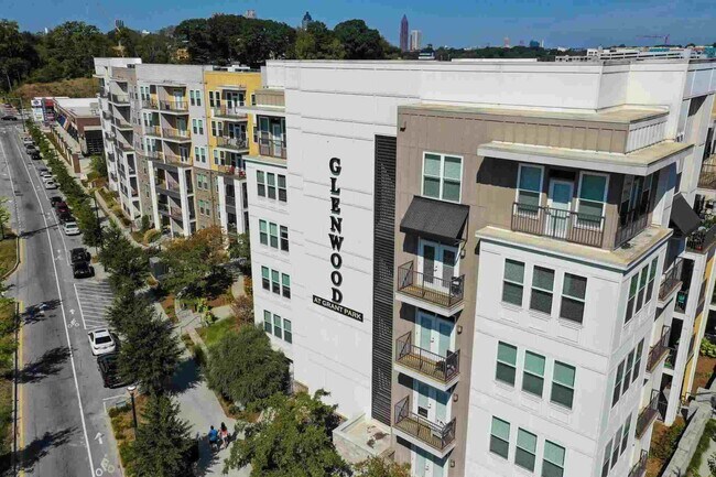 Photo - Glenwood at Grant Park