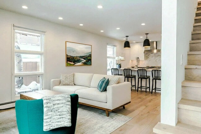 Photo - 800 E Hyman Ave Unit ID1337534P