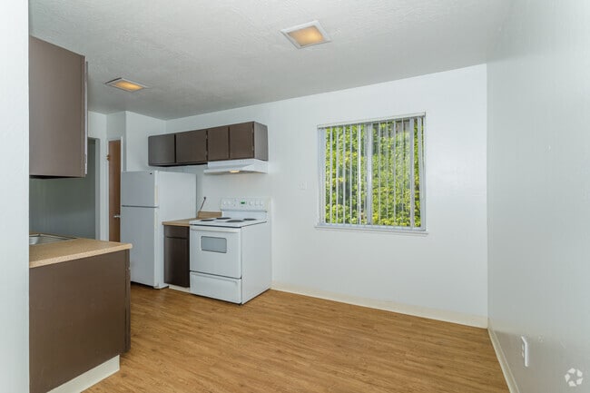 2BR, 1BA - 890 SF - Wake Forest