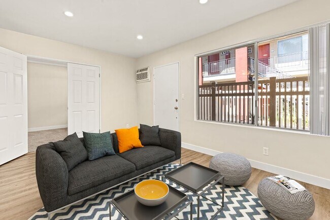 Photo - Riverside Apartments