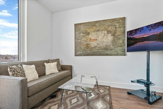 Photo - 57 Bank St Unit ID1040038P