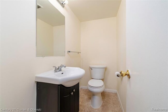 Photo - 44543 Savery Dr