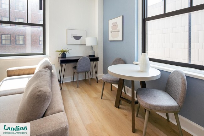 Photo - 933 McGee St Unit 2-432.1411120