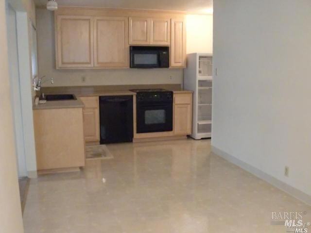 Photo - 207 Clark Dr