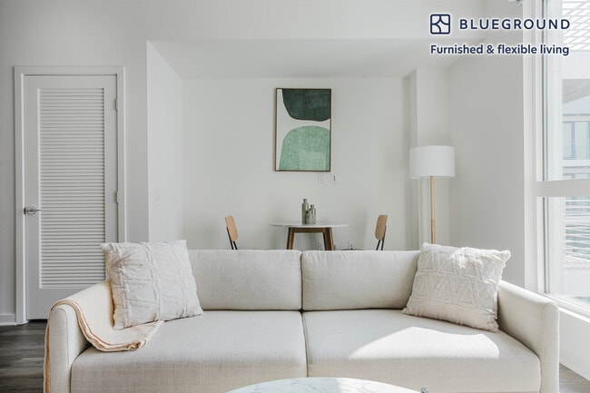 Photo - 201 The Promenade N Unit FL7-ID1260