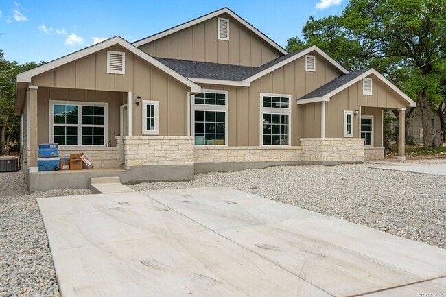 Photo - 446 Weatherby Dr