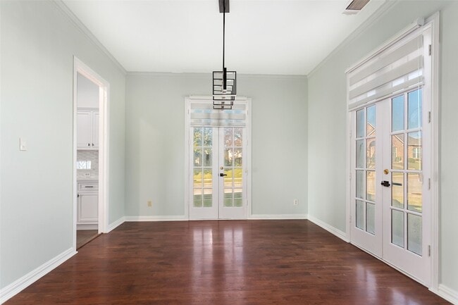 Photo - 2000 Le Mans Dr