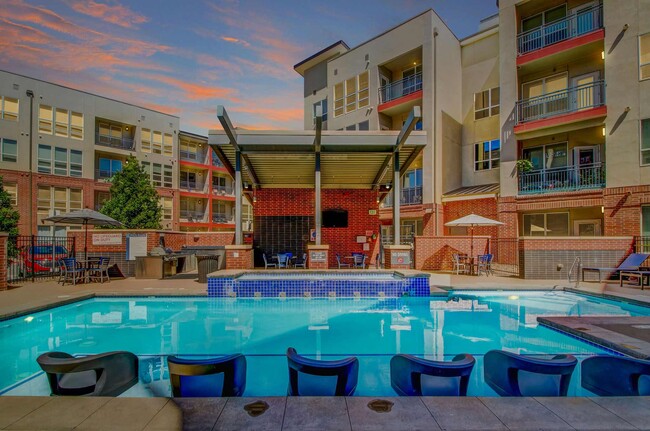 Building Photo - Mason at Alameda Station