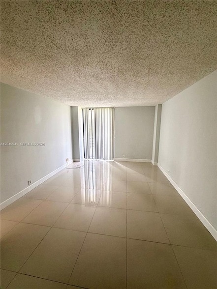 Photo - 3300 NE 191st St Unit 404