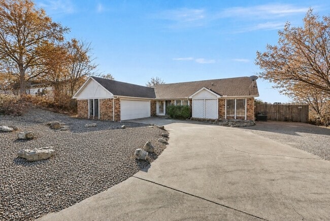 Photo - 8721 Hidden Hill Dr